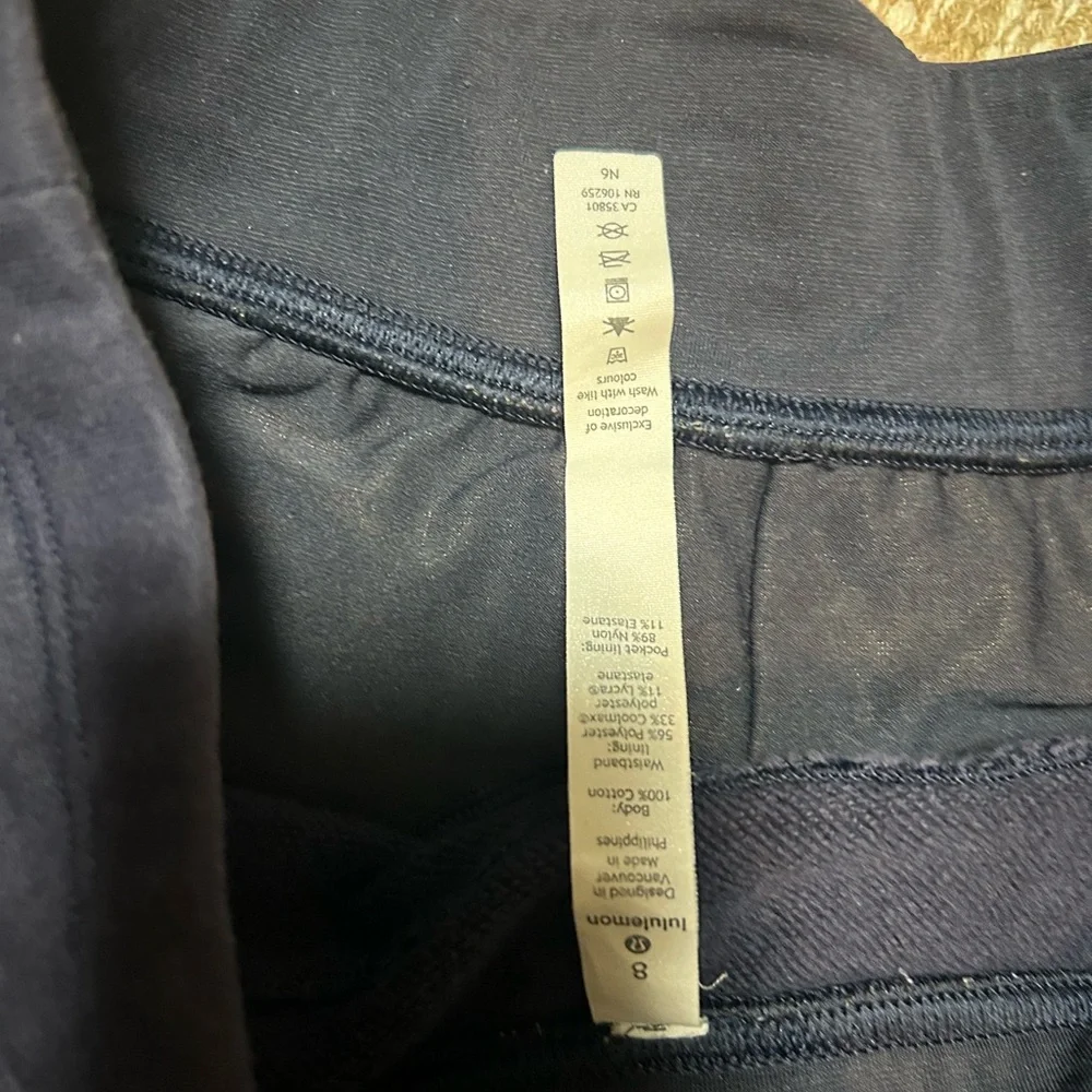 Lululemon Athletica Blue Athletic Shorts with Elastic Waistband - Picture 3 of 4